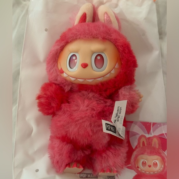 Authentic Pop Mart Labubu – Big Into Energy (Love) Brand New - Picture 1 of 6